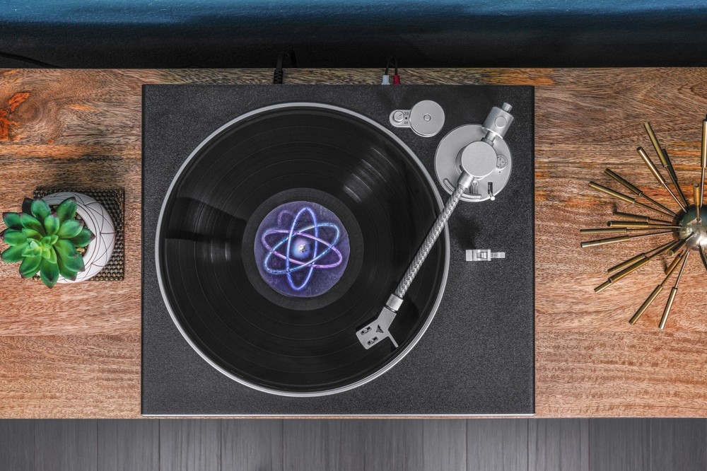 Victrola Hi-Res Carbon Bluetooth Turntable