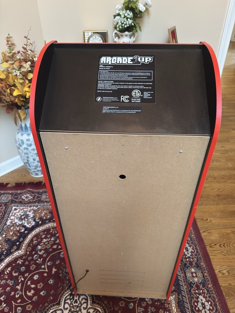Mortal Kombat Arcade Machine ARCADE1UP 7433