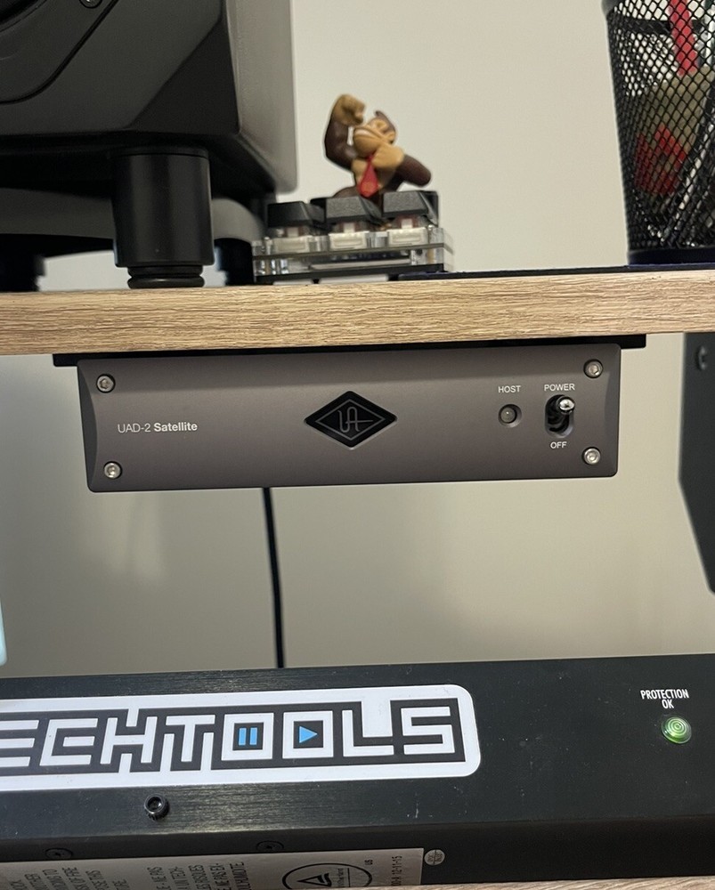Universal Audio uad-2 satellite thunderbolt 3 Custom Bracket/Mount Under Desk