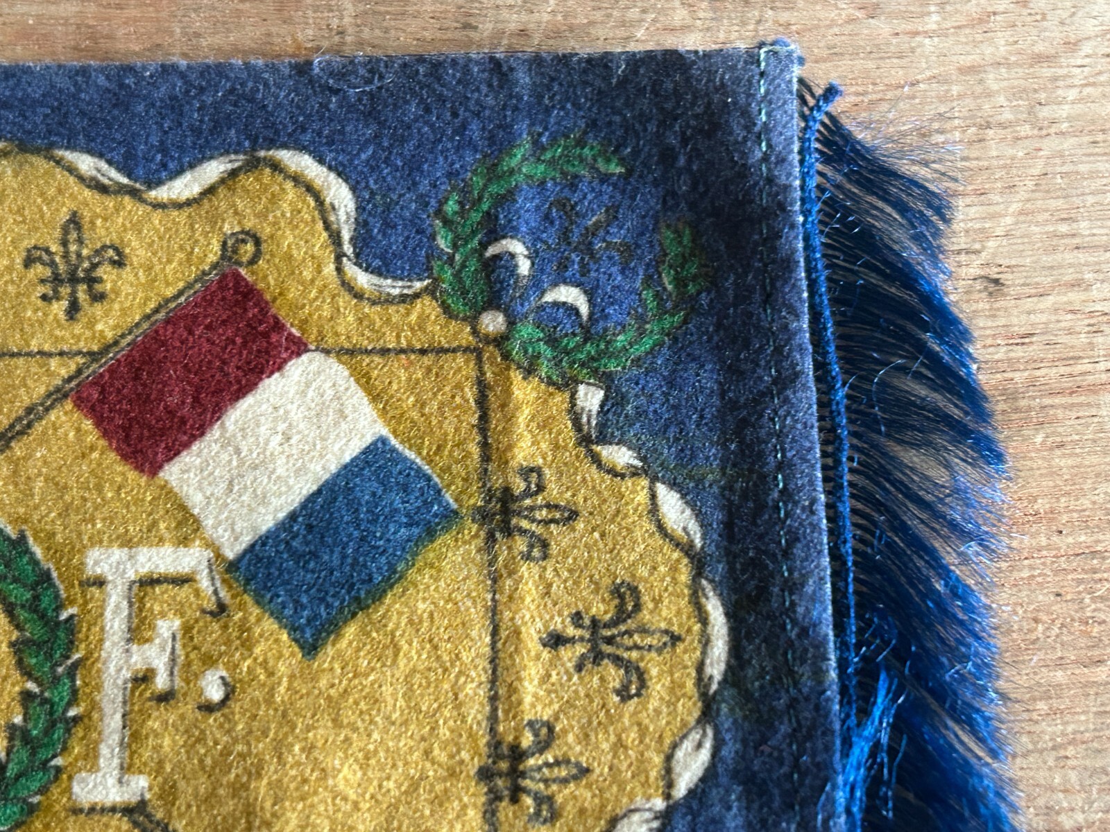 France Tobacco Cigar Felt Battle Axe Crossed Flags R.F. Early 1900s 4.75x7.25