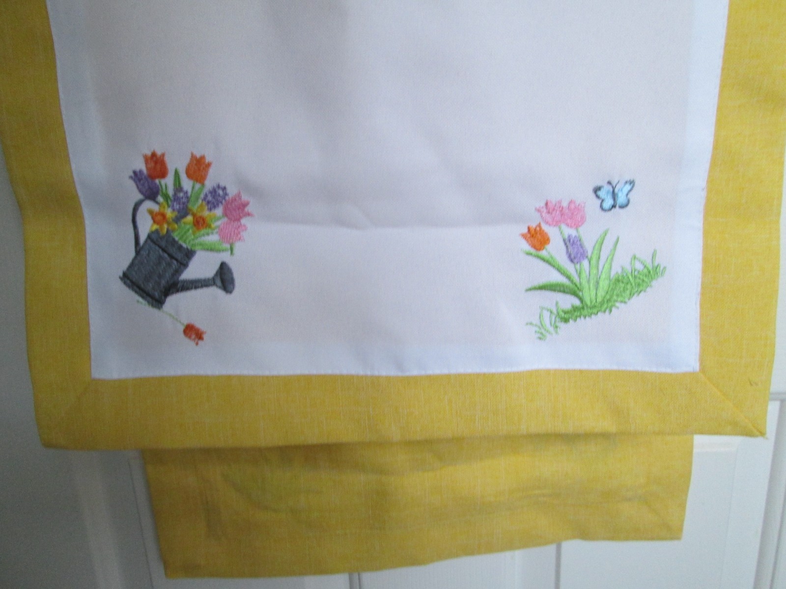 EASTER/ SPRING EMBROIDERED TABLE RUNNER 72" x 16" Charles Gallen IRELAND