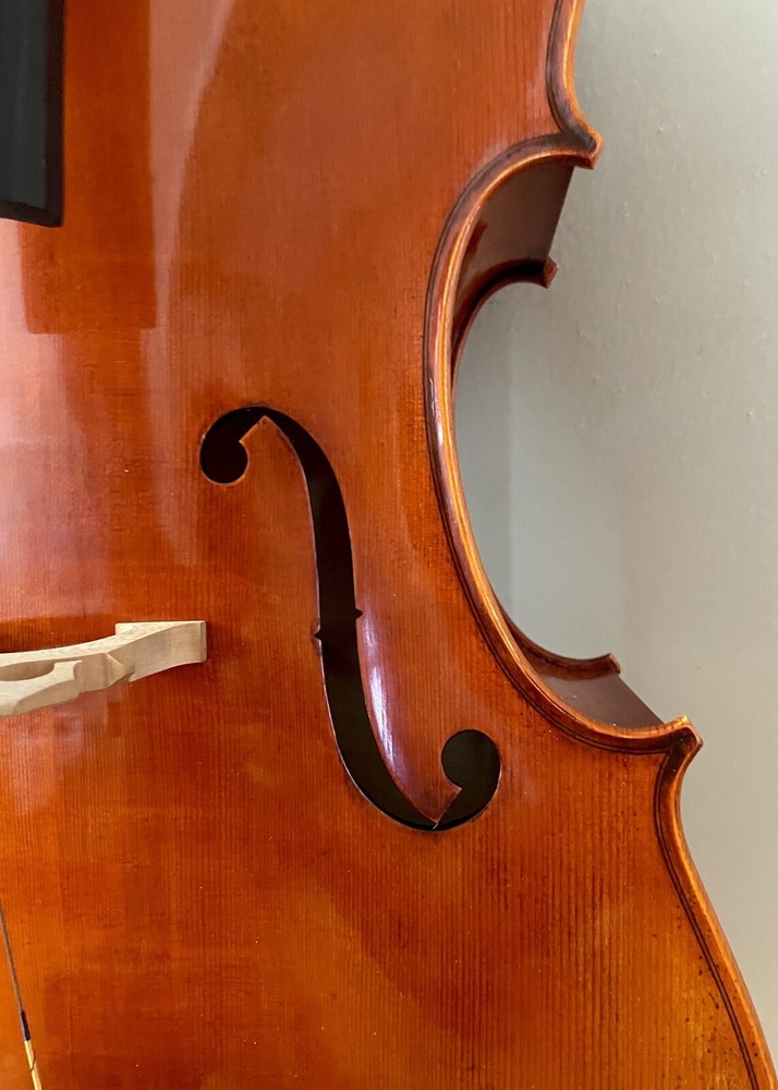 Jonathan Li cello by Eastman