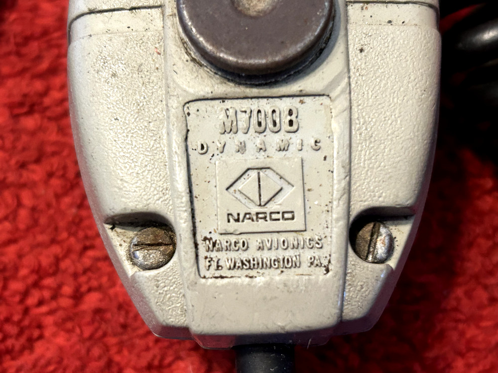 NARCO M700B DYNAMIC HANDHELD MICROPHONE