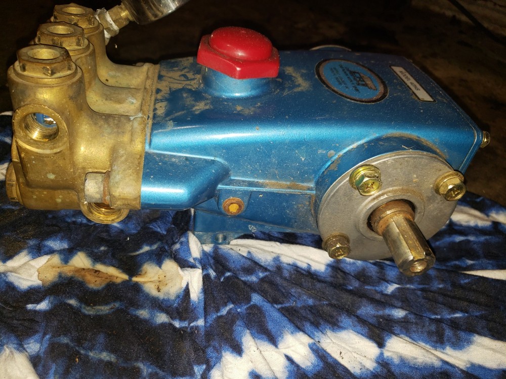 Cat 42HS Triplex Belt Drive Pump