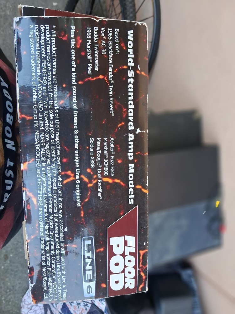 Line6 Floor Pod Plus Multi-Effect Guitar Processor New In The 📦