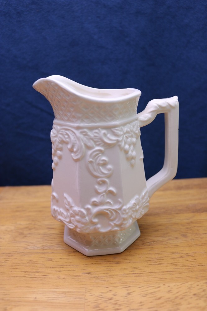 Lefton White Embossed Pitcher Grape Lattice Pattern #6490 5 3/8 "