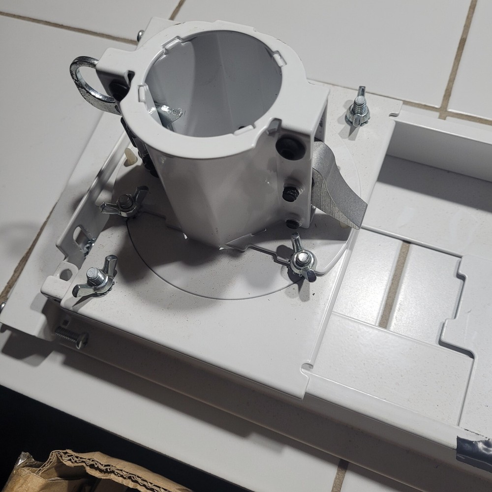 Chief SYSAUW Suspended Ceiling Projector System
