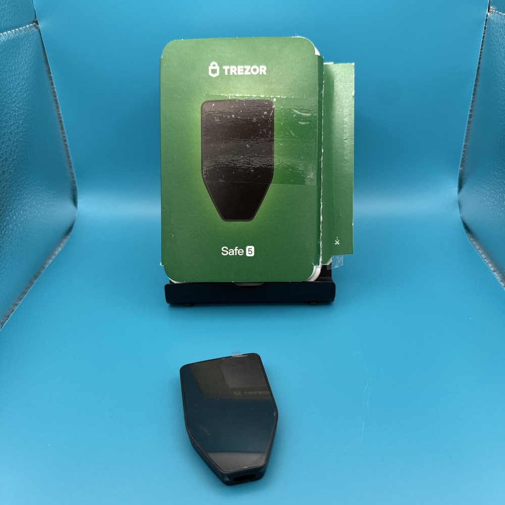 Trezor Safe 5 - Crypto Hardware Wallet with Secure Element & Passphrase