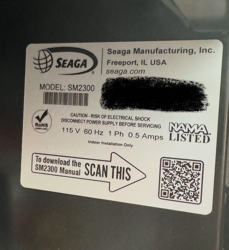 Seaga Snackmart SM 2300 Compact Combination Vending Machine