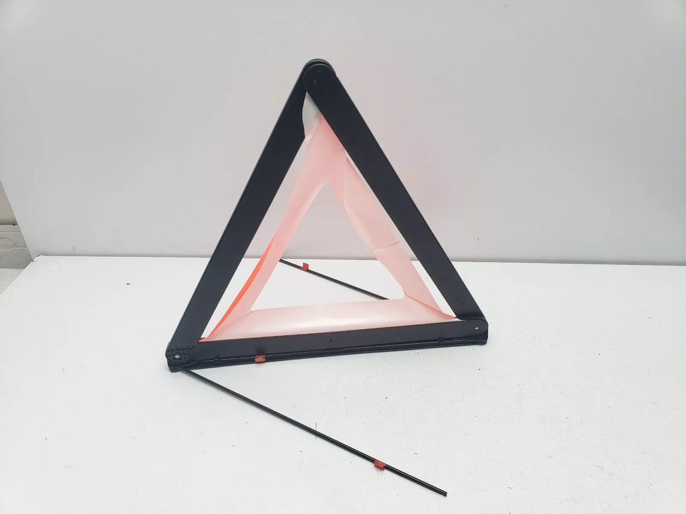 BMW Z4 E89 EMERGENCY HAZARD WARNING TRIANGLE 2010