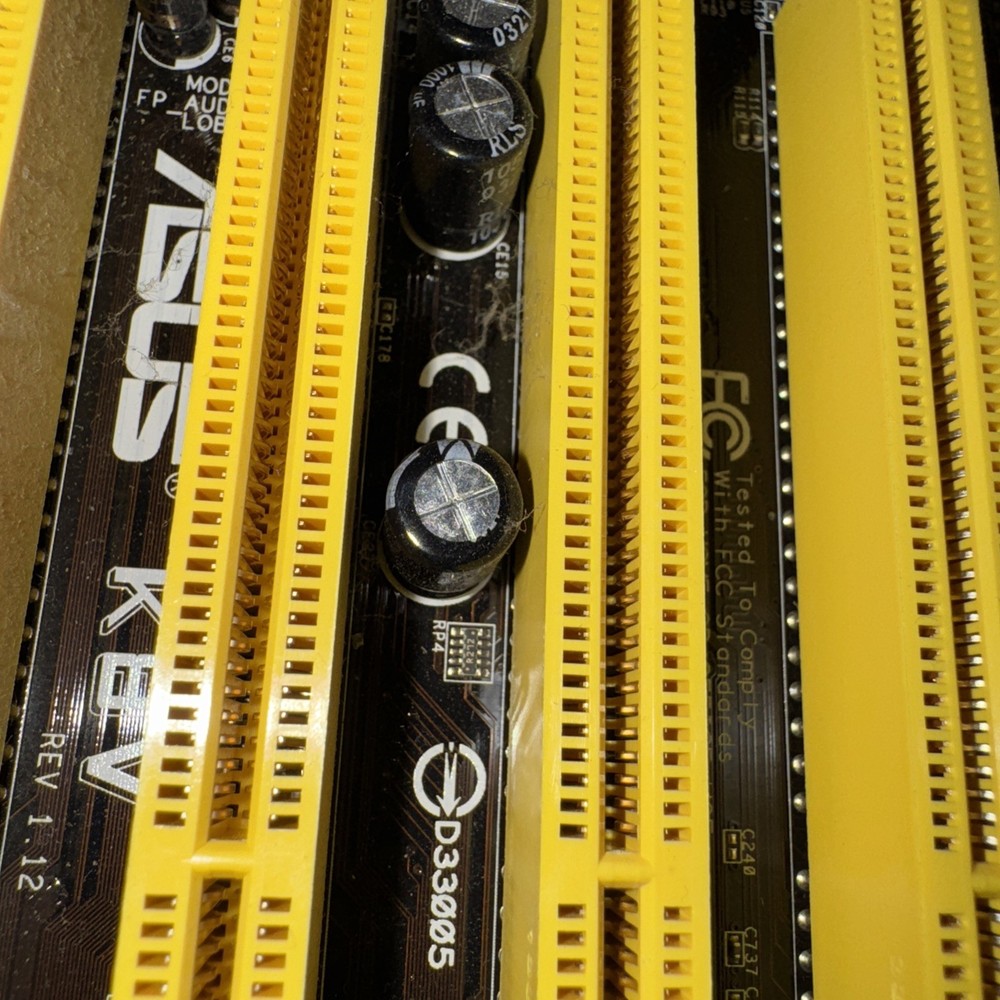 Asus K8V Deluxe socket As Pictured