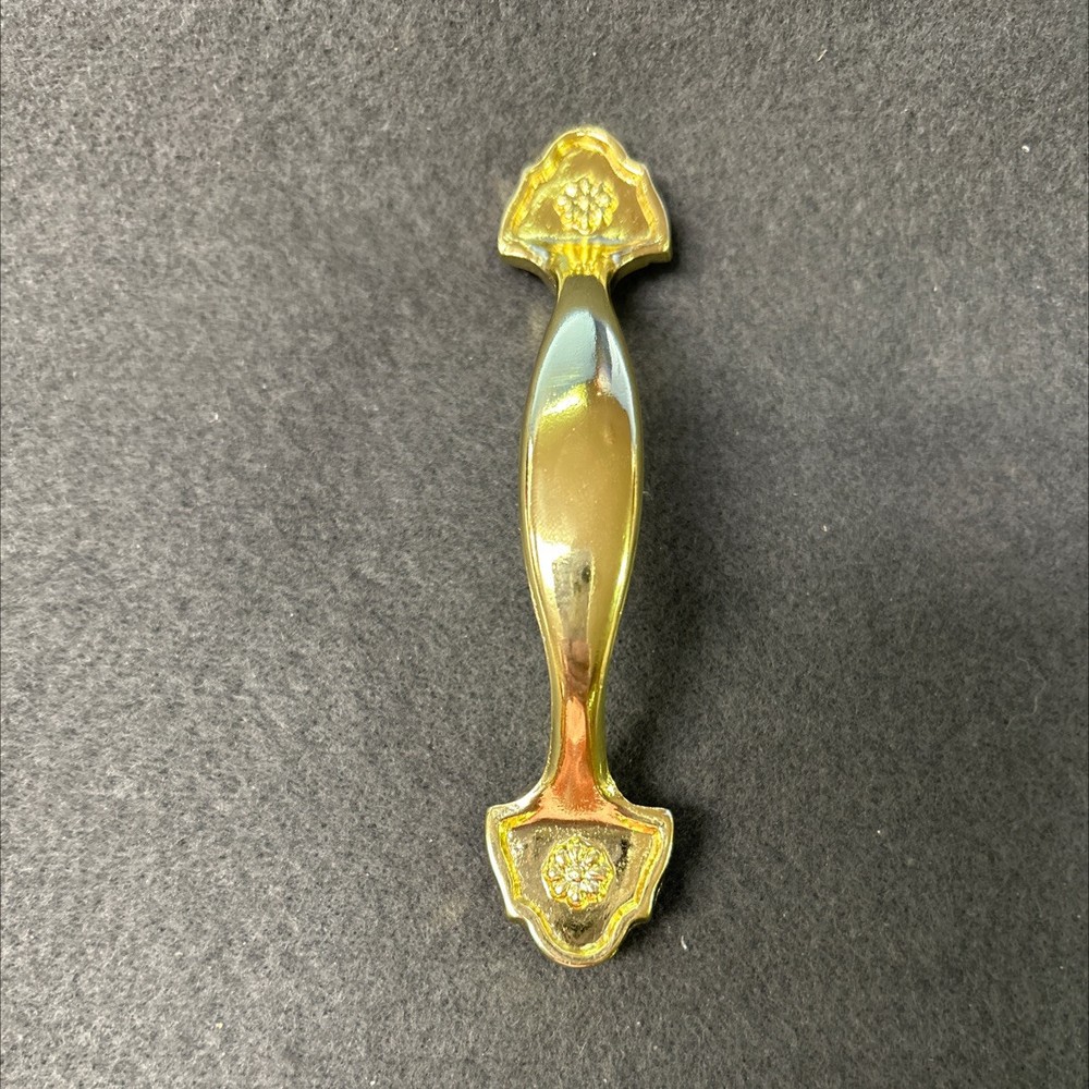 AS-IS 3" Pull with Rosette Ends Bright Brass