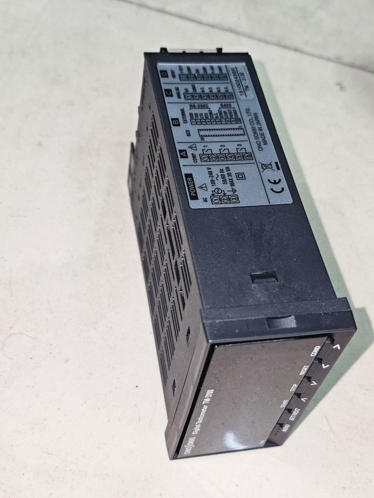 ONO SOKKI TM-2100DIGITAL TACHOMETER