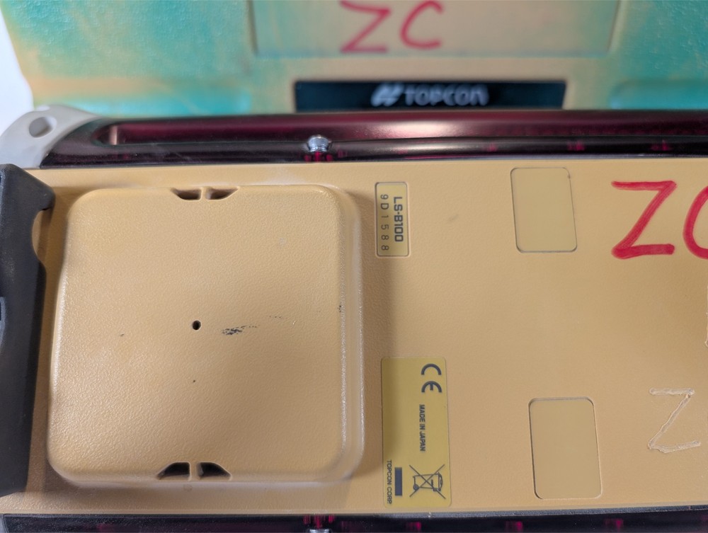 TOPCON LS-B100 LASER LEVEL RECEIVER,BACKHOE,DOZER,TRIMBLE,SPECTRA,APACHE,SENSOR