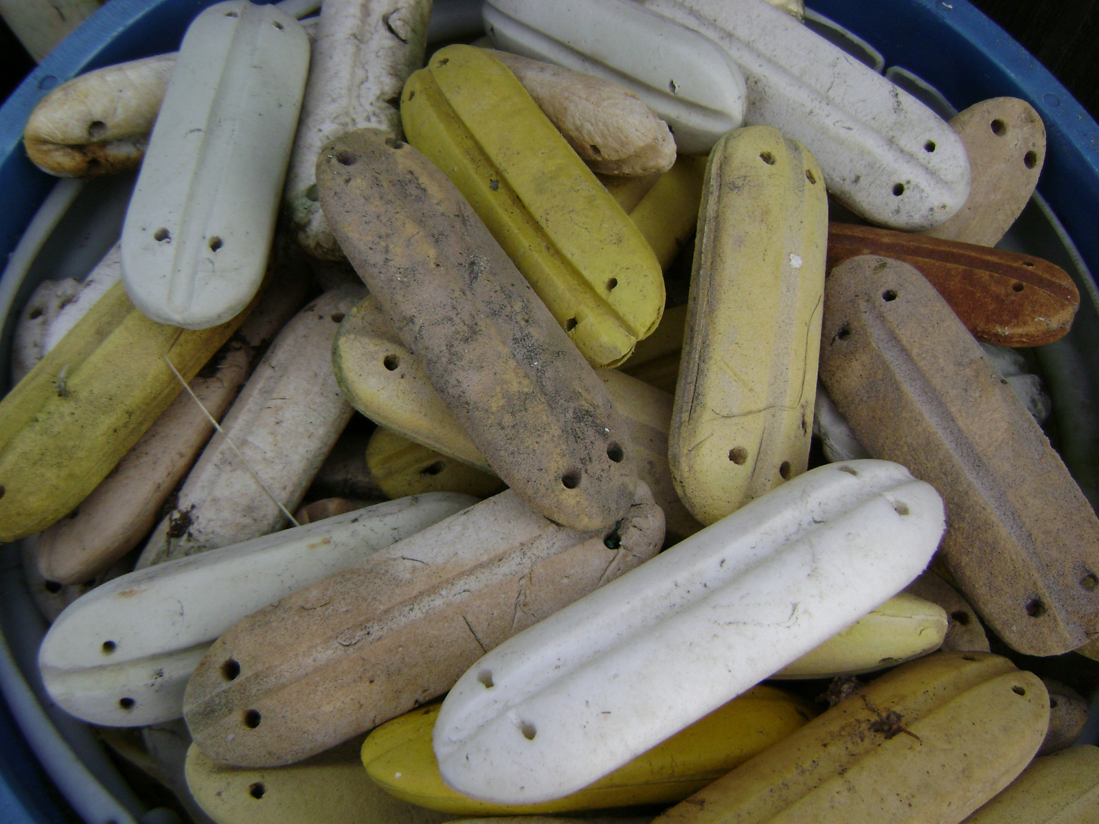 TWO 8" BANANNA WAFER FISHING FISH NET FLOATS BUOYS BOUYS