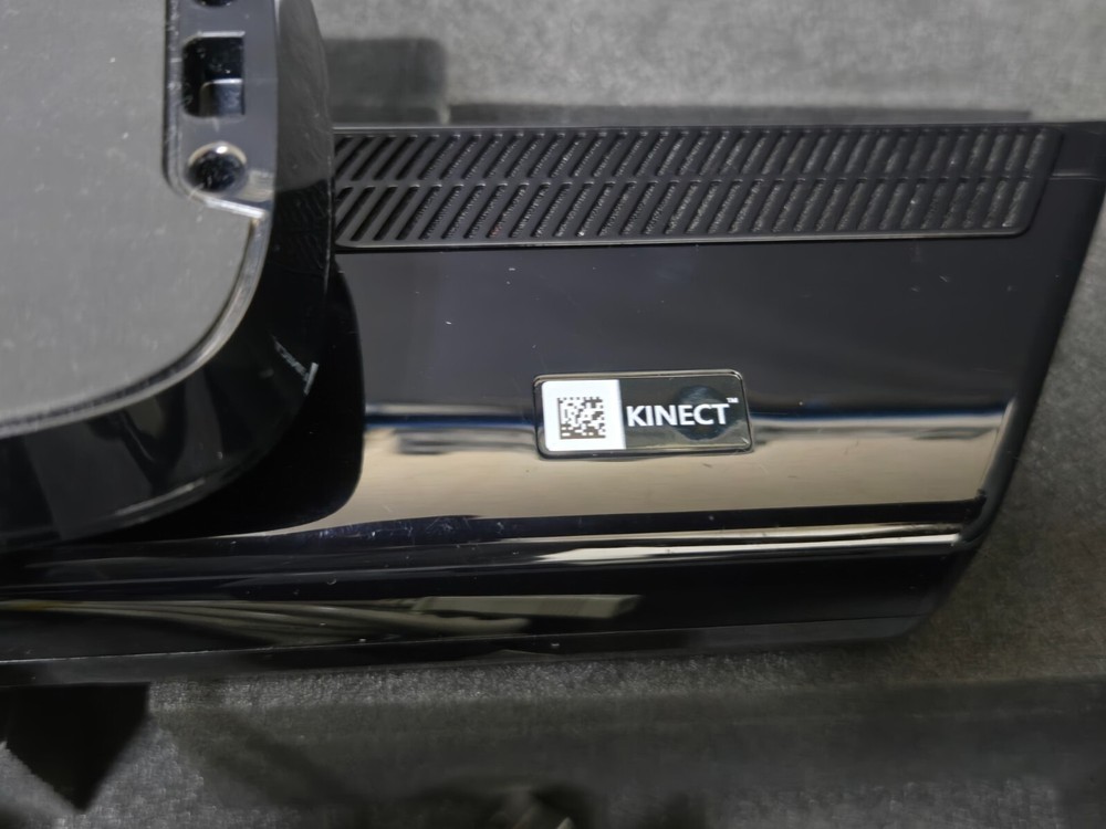 Noiseken Kinect : For Windows PC Model 1517, With Accessories, Case