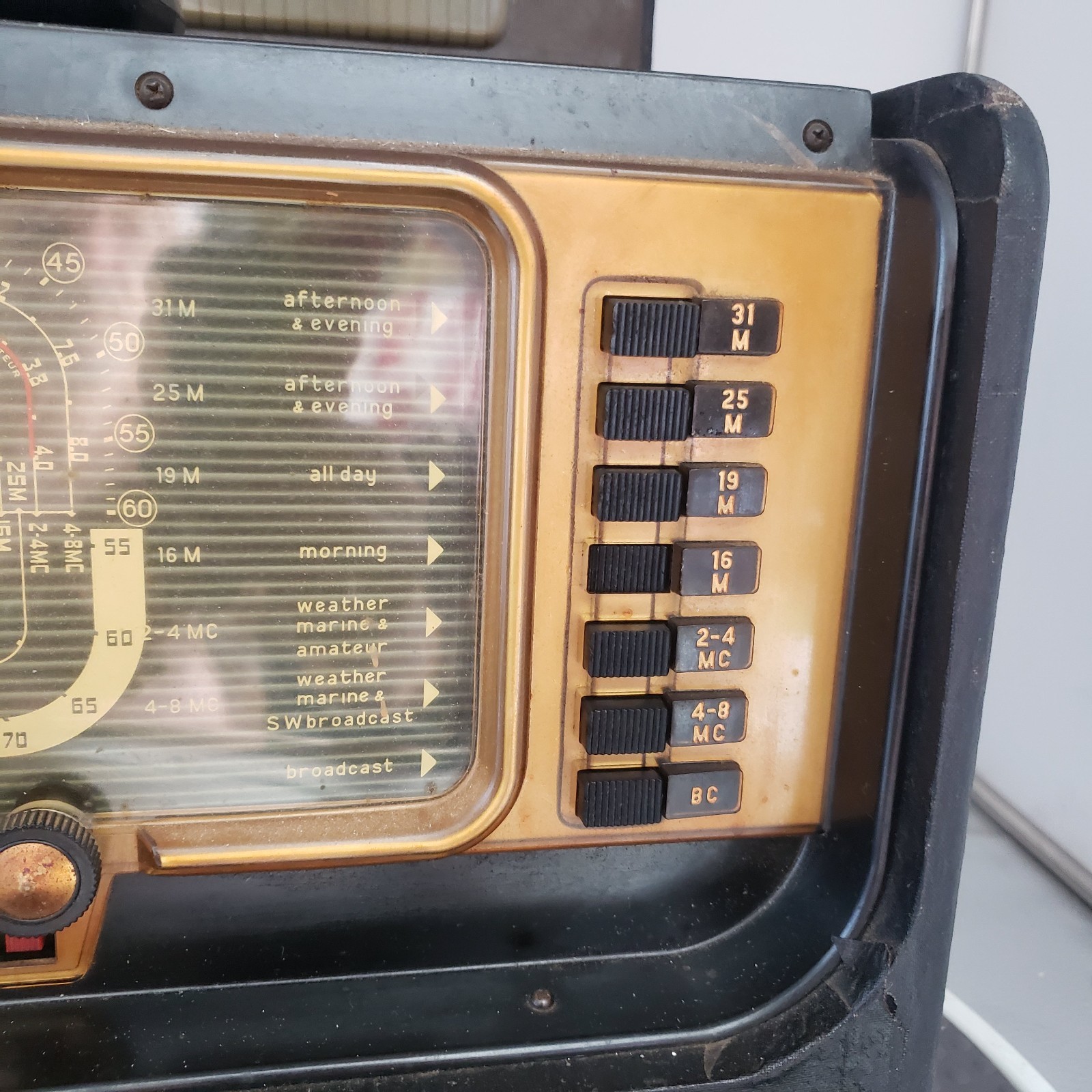 Zenith Trans-Oceanic Portable Shortwave Tube Radio 1950's Power Up