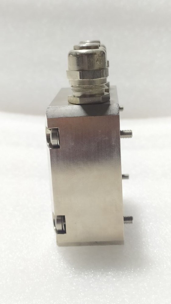 BAUMER PROFIBUS DP-V0 CONNECTION BOX NEW