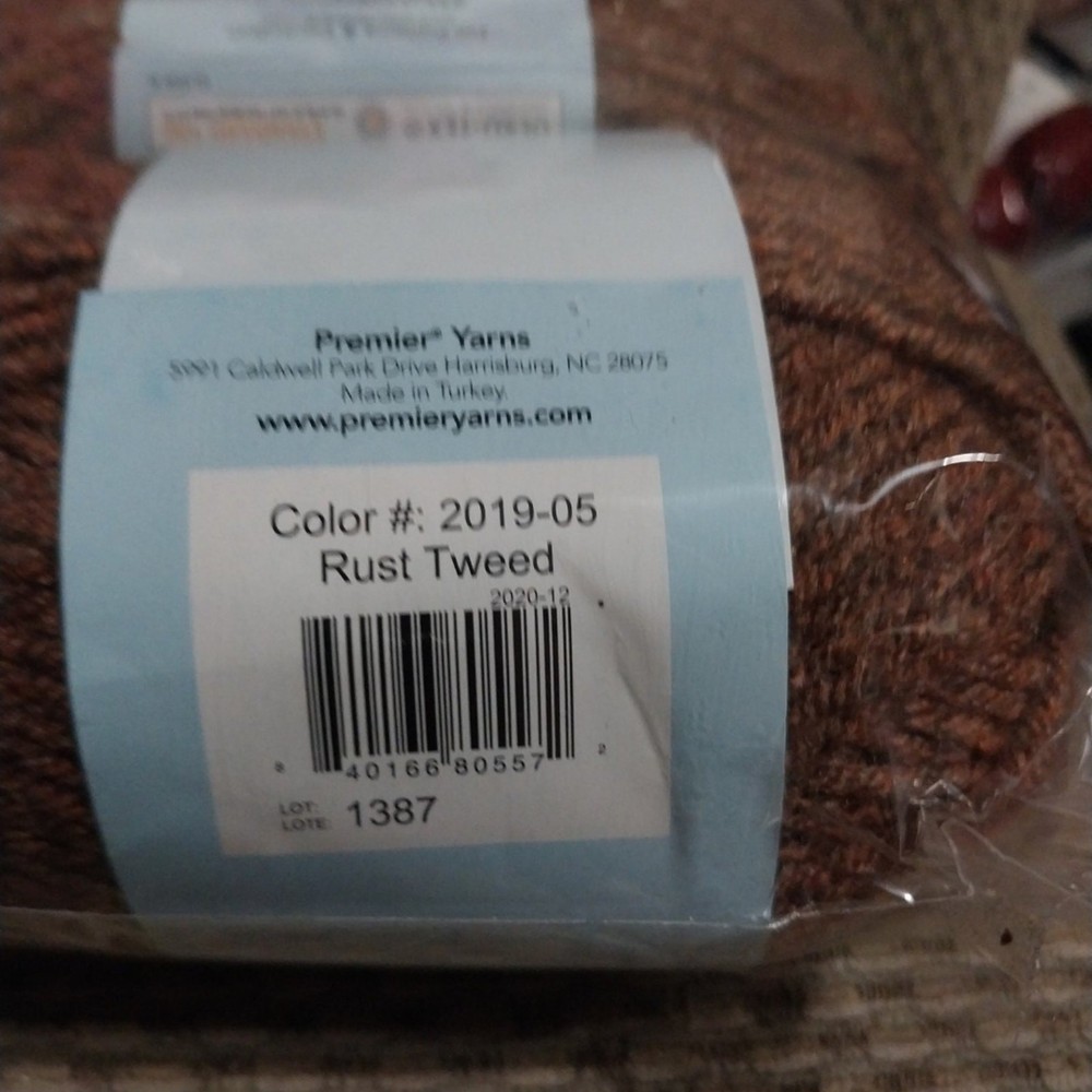 New Premier Just Yarn "Rust Tweed"