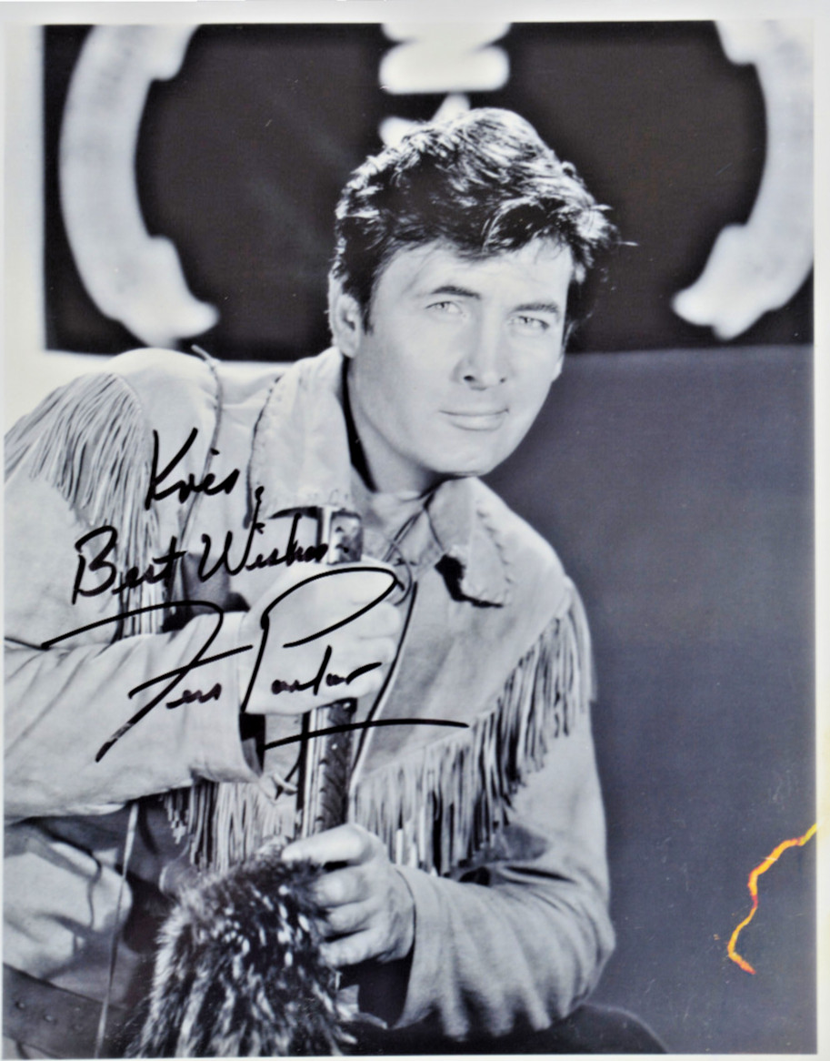 FESS PARKER: PERSONALIZED, HANDSIGNED, AUTOGRAPHED DAVEY CROCKETT 8X10 PHOTO