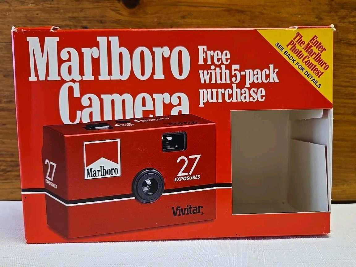 Vintage Marlboro Disposable Camera - With Box no cigarettes 35 mm 27 Exposures