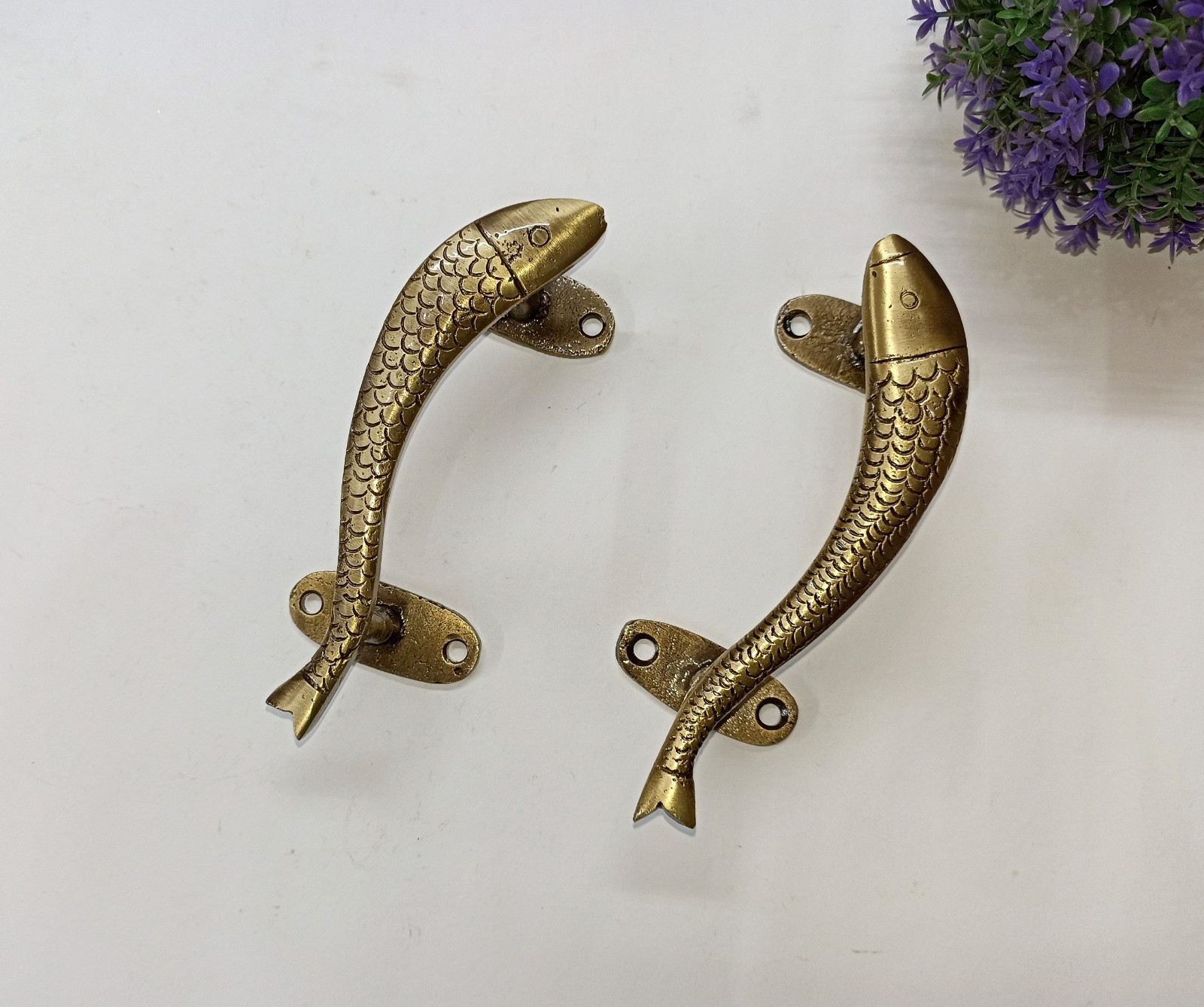 Lacquered Brass Curved Fish Home Window Pull Modern Door Grab Handle Pair AJ474