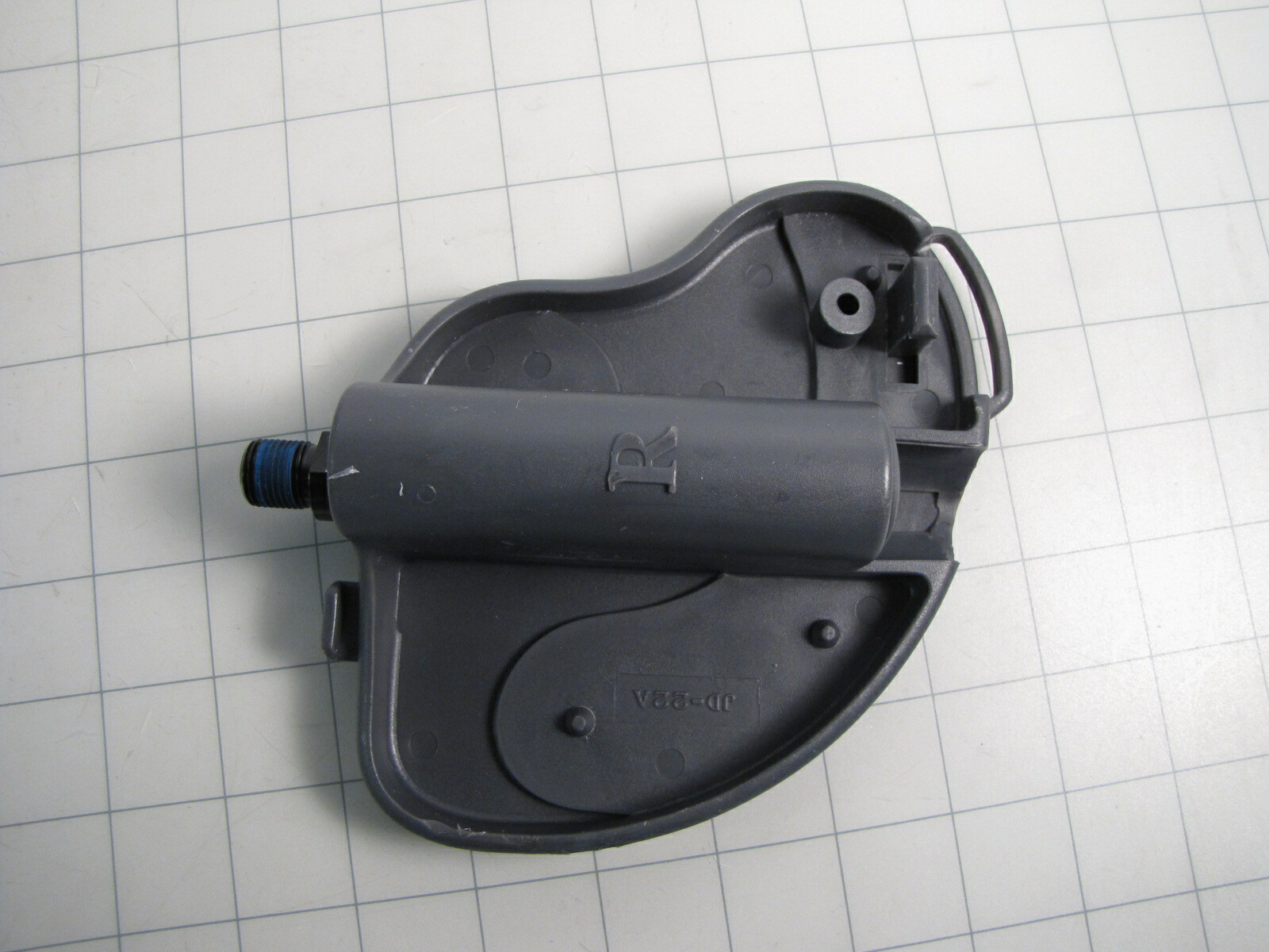 Life Fitness AK63-00263-0205 RIGHT Pedal for Classic Upright CSLU Integrity NEW