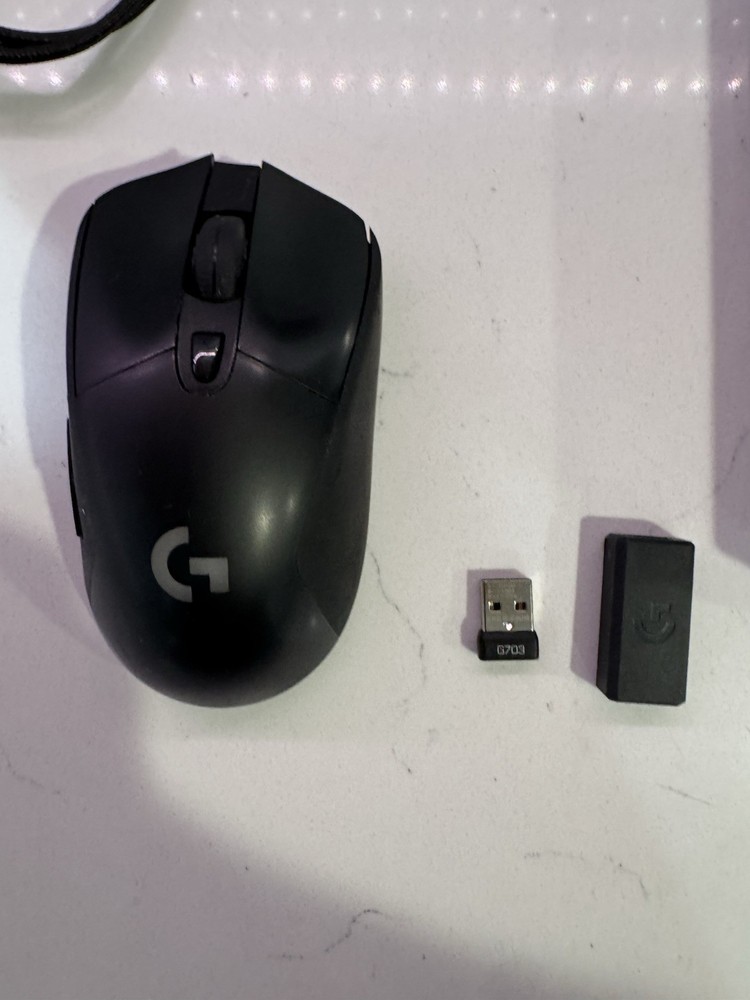 Logitech G Wireless Gaming Bundle – Keyboard, Mouse, Headset, Powerplay