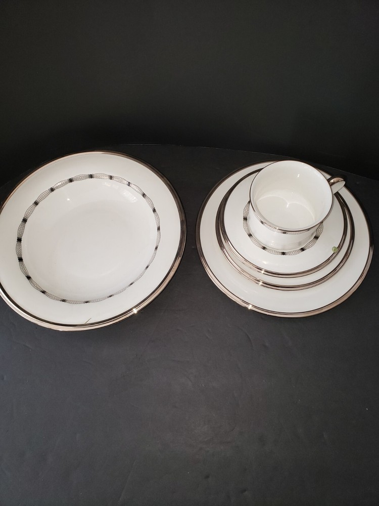 Lenox Soiree Dinnerware 5 Pieces New