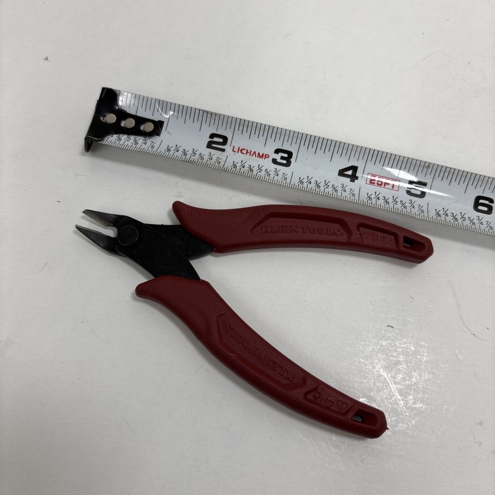 Klein Tools D2755 Diagonal Cutting Pliers, Flush Cutter, Lightweight