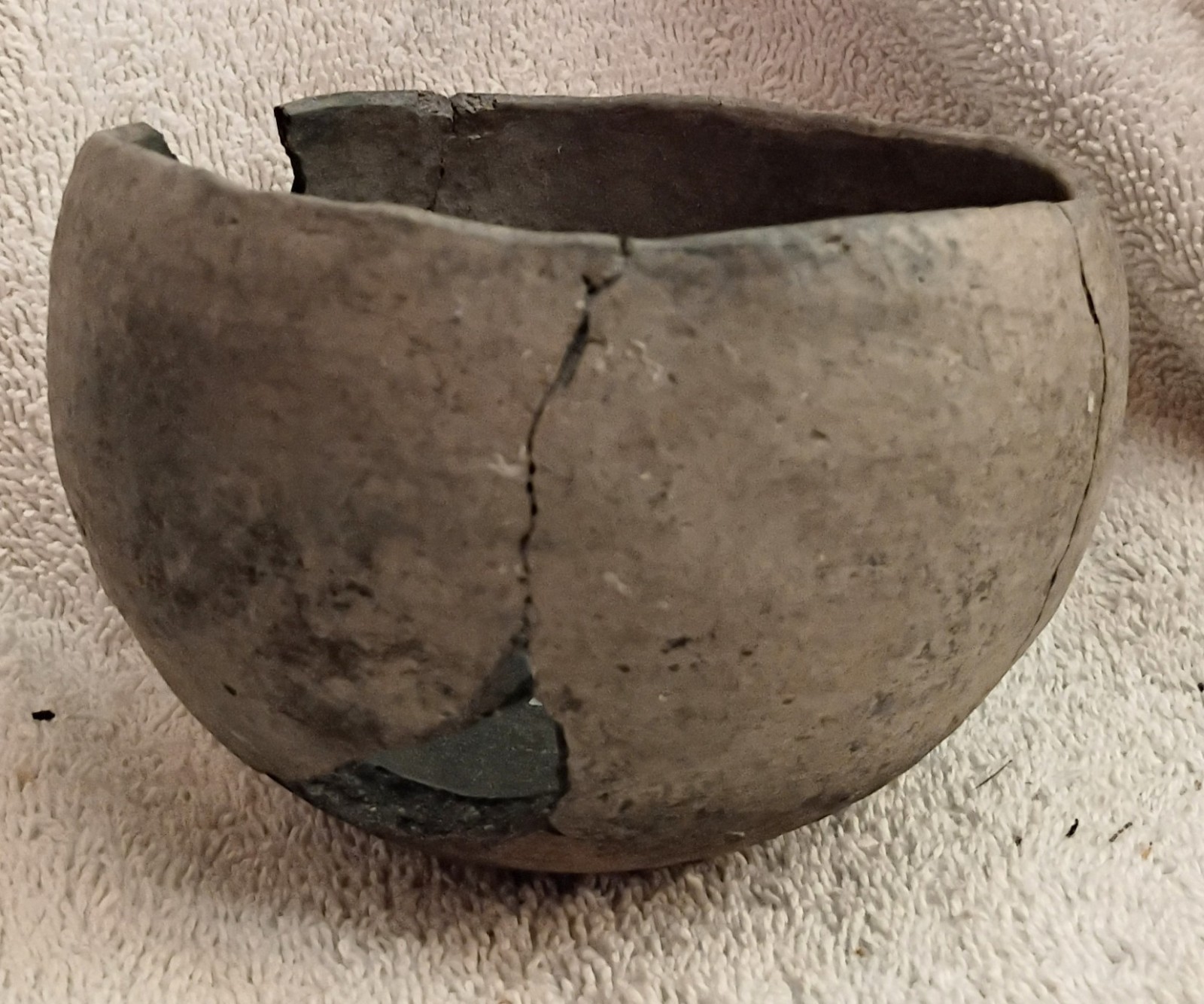 Great Antique Ancestral Pueblo Red Ware Pottery Bowl