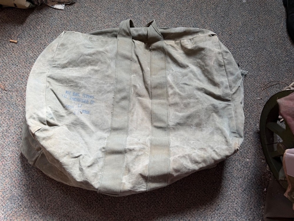 ORIGINAL VIETNAM WAR US ARMY AIR FORCE AVIATORS PILOT KIT CARRY BAG -1967