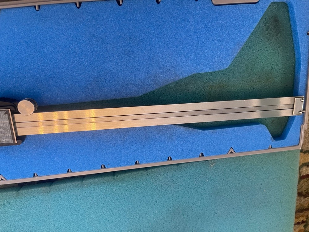 Mitutoyo 500-352 CD-8"P Digimatic Digital Dial Caliper