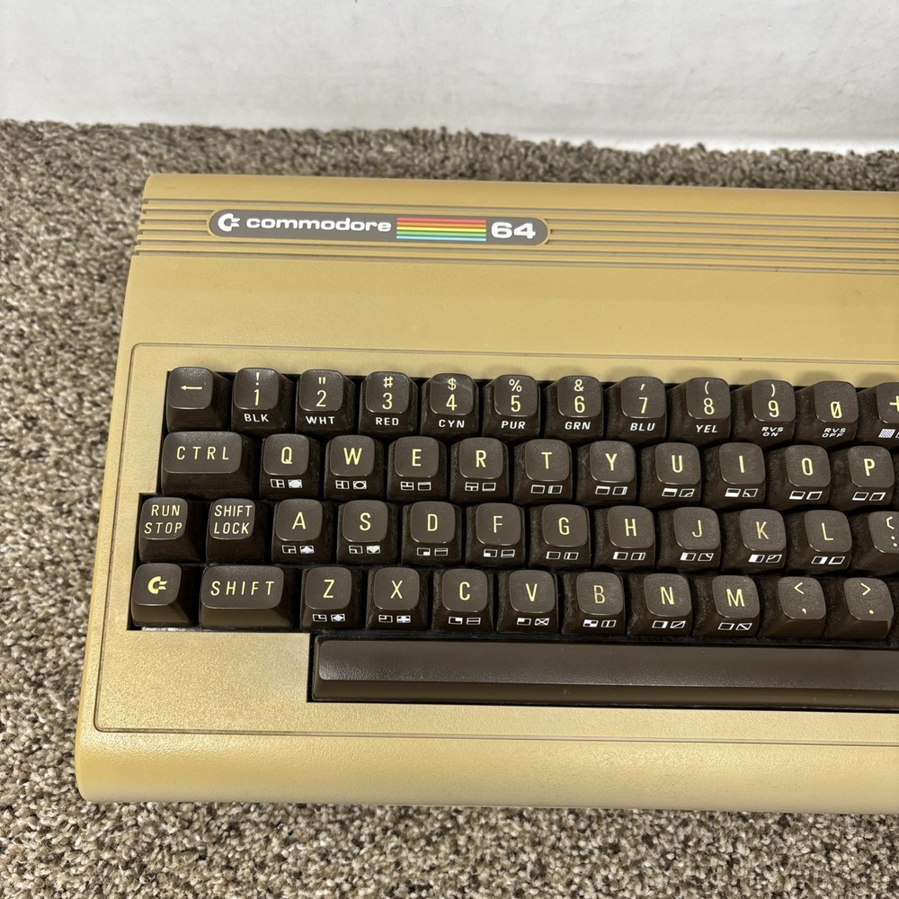 Commodore 64 C64 Breadbin Computer System TESTED READ