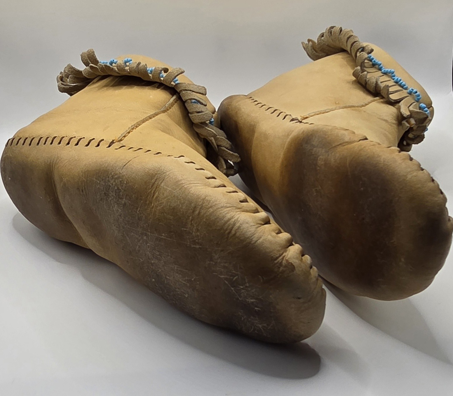 VTG Taos Mocassins Women's 7 to 7.5 Leather Fringed Beaded Indian Maiden