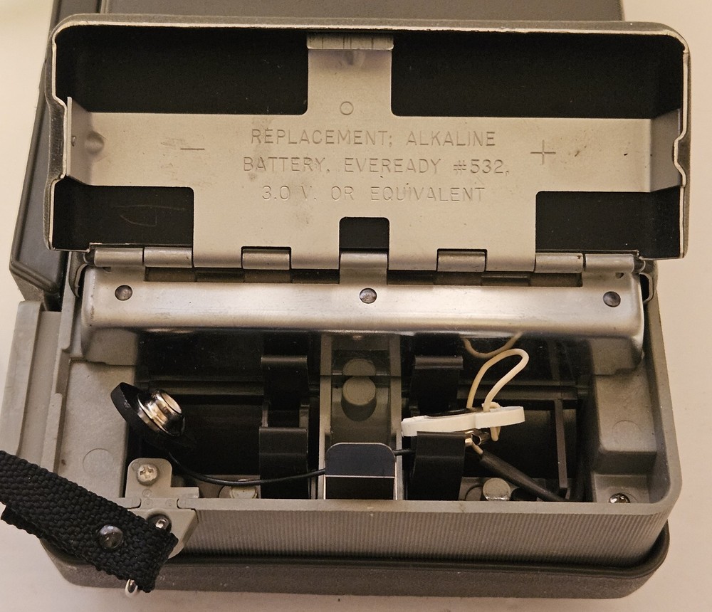 Polaroid 440 Land Camera *Working*