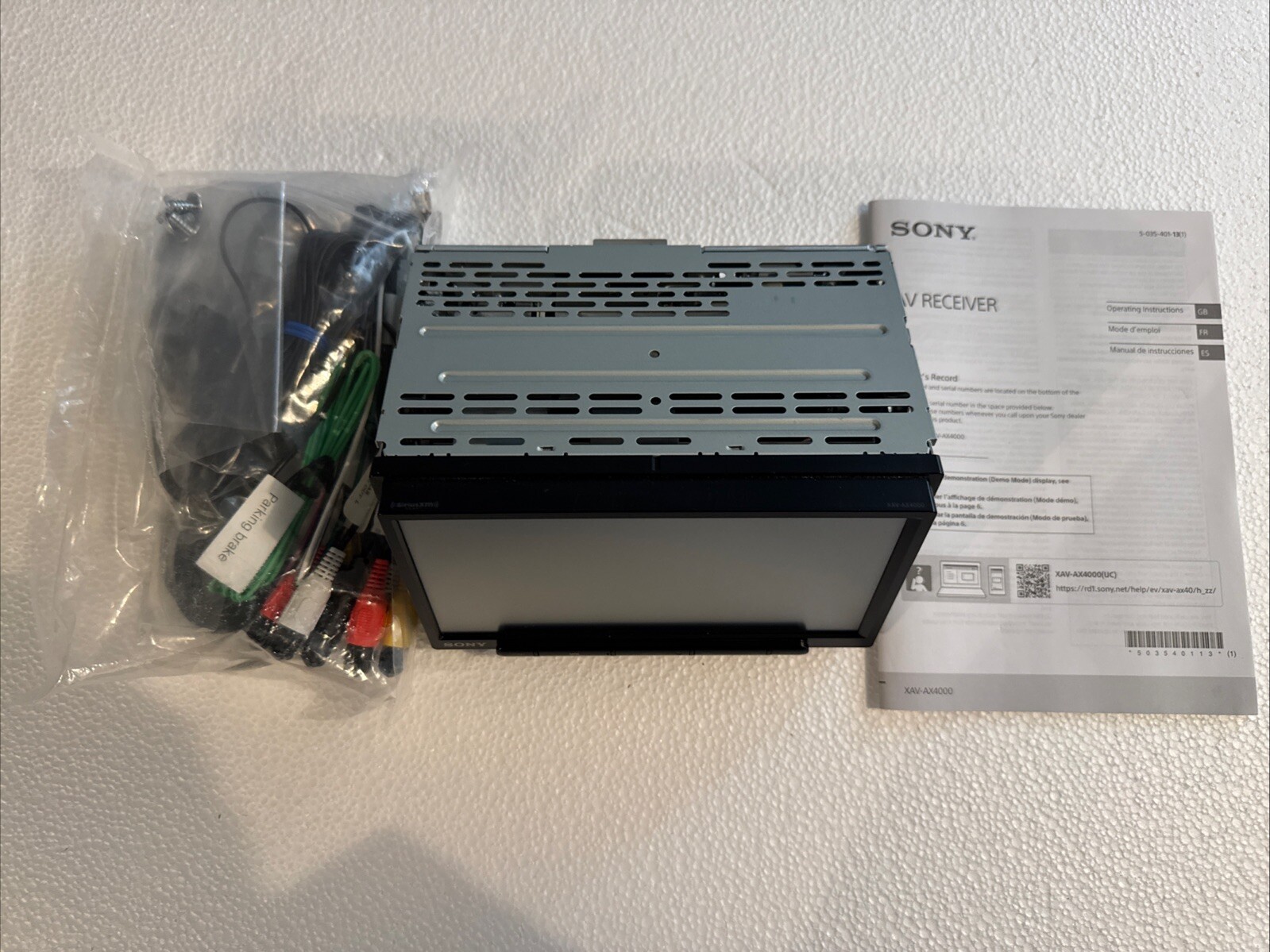 SONY XAV-AX4000 Multimedia Receiver Car Play/Android XAVAX4000