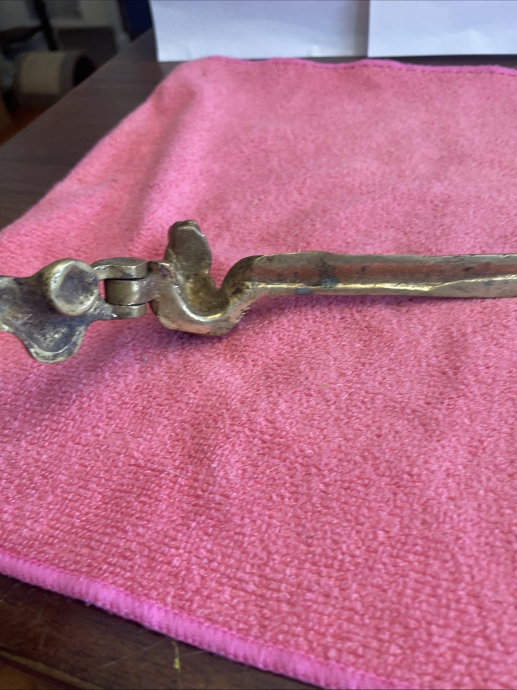 Vintage SQUIRREL Golden SOLID BRASS Cast Iron Nut Cracker