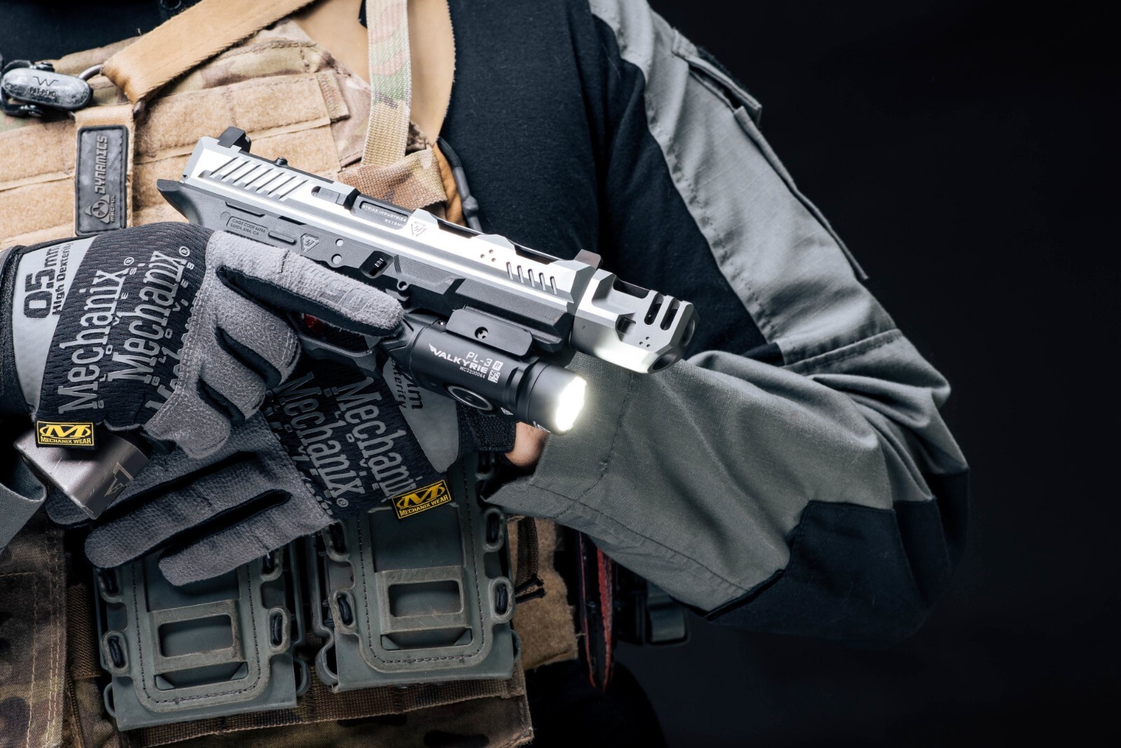 Olight PL-3R Valkyrie Rechargeable Rail Mounted Tactical Light, Black, 1500 Lume