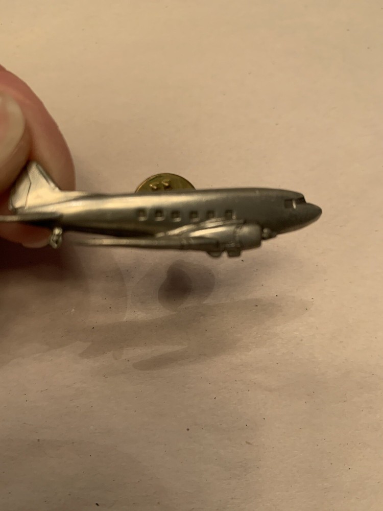 Airplane Hat or Tie Pin