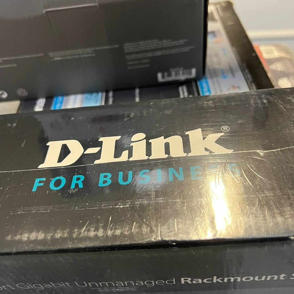 D-Link 16-Port Gigabit Unmanaged Rackmount Switch