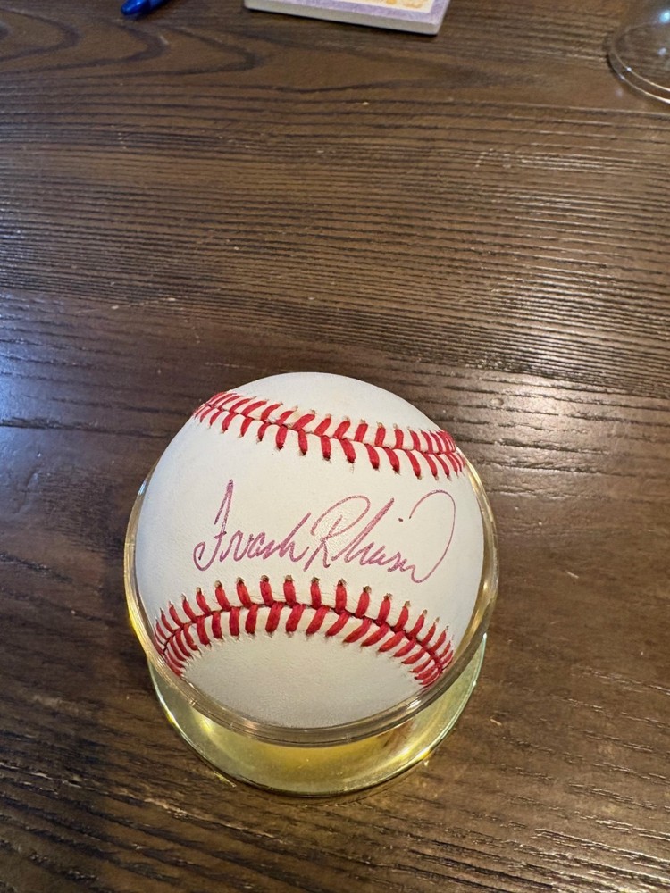 FRANK     ROBINSON     HOF      SIGNED     BASEBALL