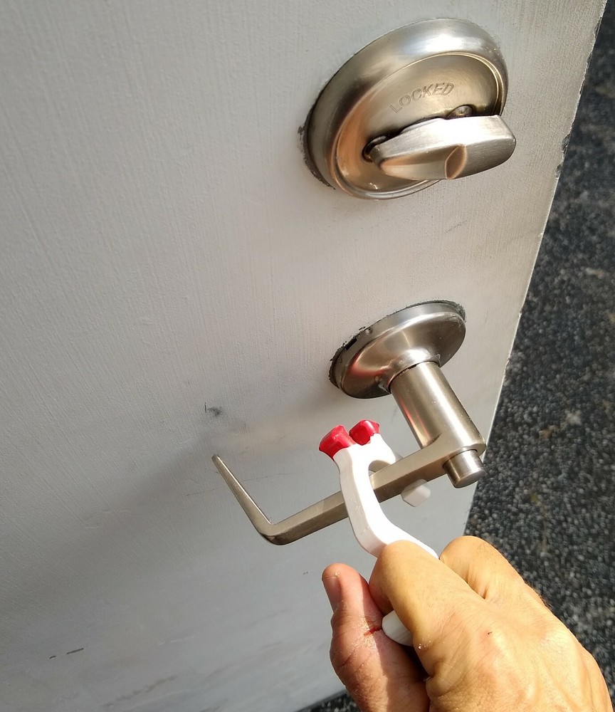 GERM BUG Hands free Anti Germ virus protection avoidance Grab Hook