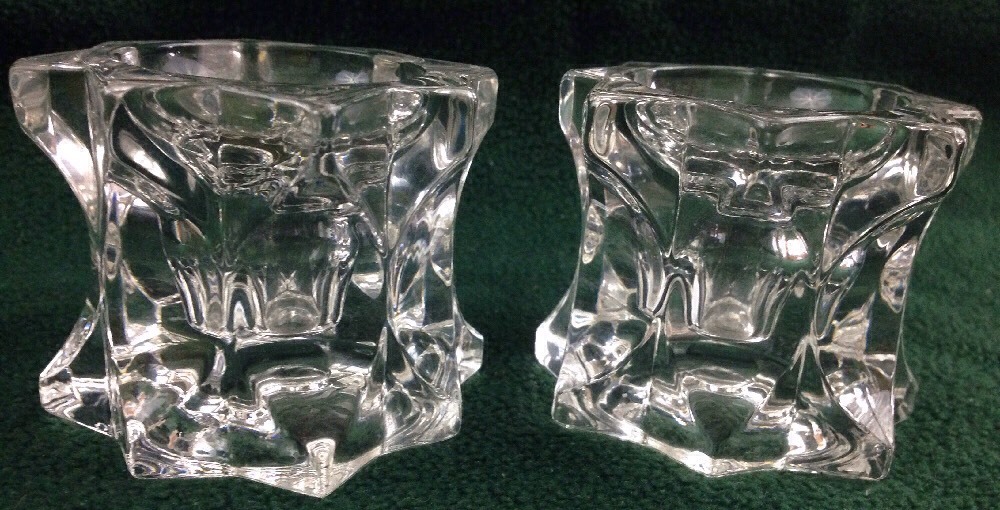 2 Pillar Style Glass Candle Holders 8 Pointed Star