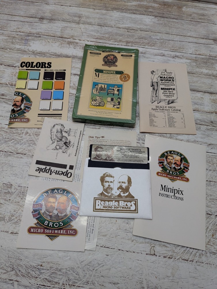 1985 APPLE COMPUTER 5.25" Floppy Disk MINIPIX ProDOS Version Beagle Bros #2