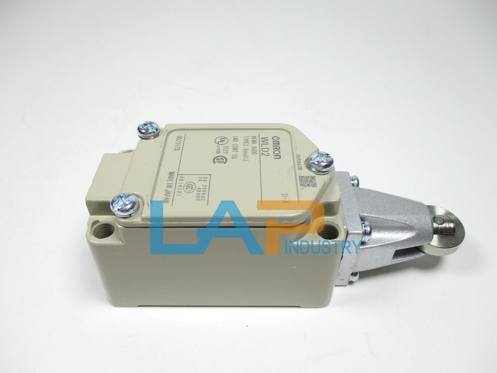 1PC New Omron Limit Switch WLD2