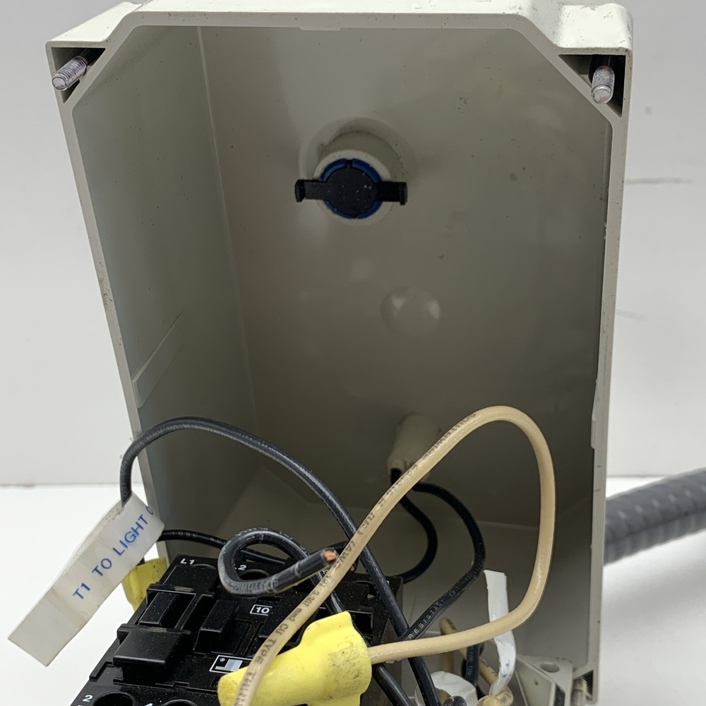 Lovato B16 40A Contactor with RC22.23 Overload Relay and Control Button Box