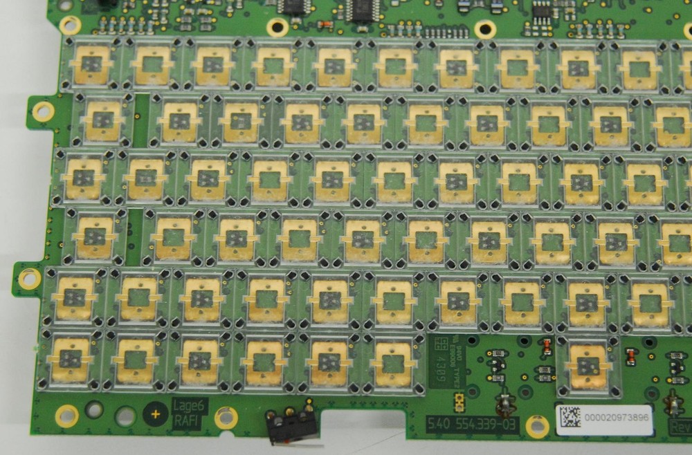 GE KTZ280064 Console Alphanumeric Keyboard PCB - Voluson E8