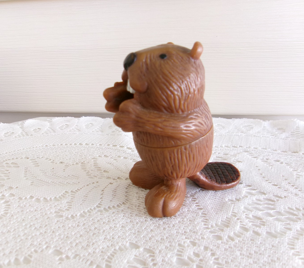 Vintage Eager Beaver Pencil Sharpener Desk Decor JSNY