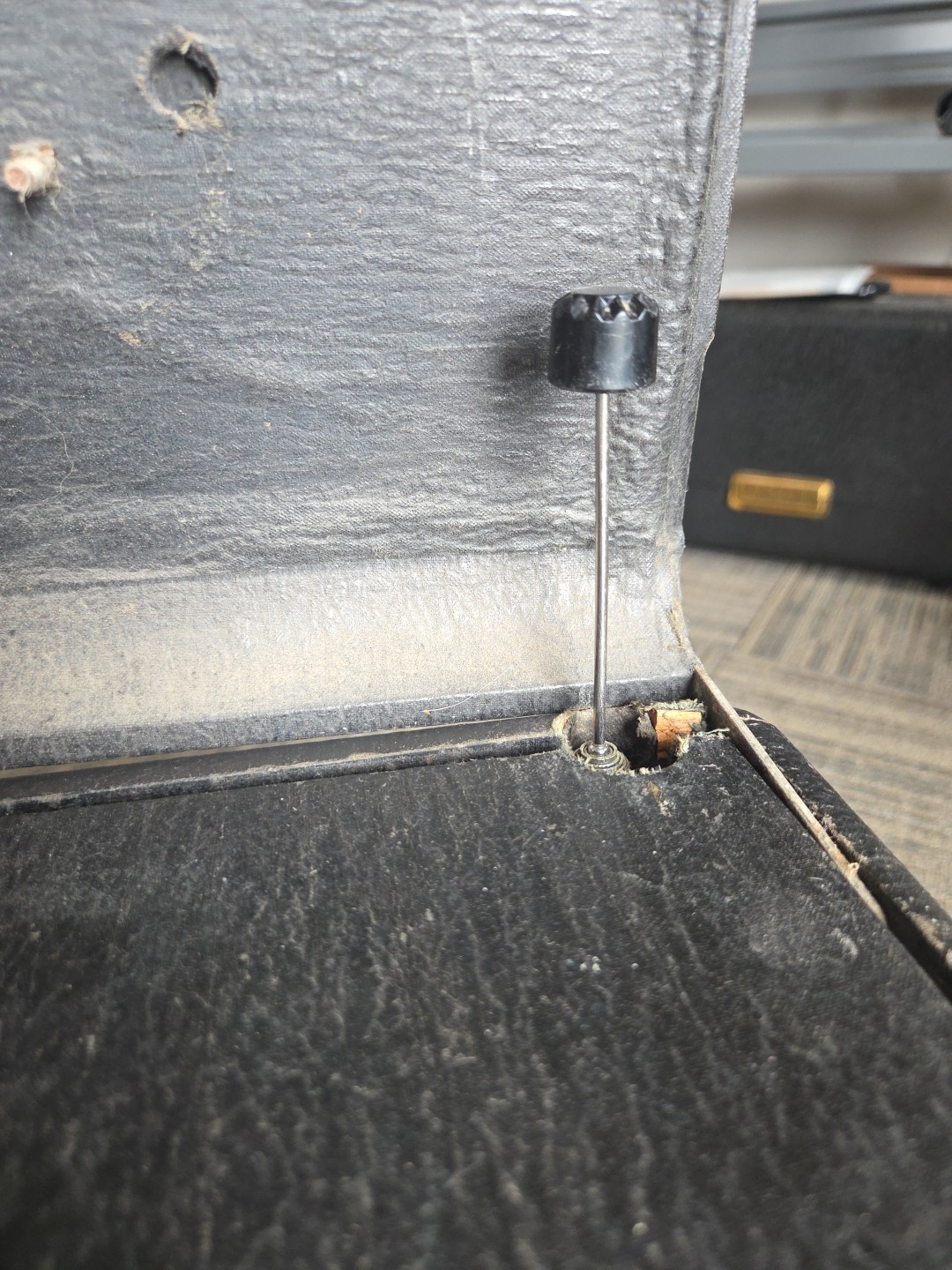 Vintage Zenith Transoceanic Radio G500 Chassis 5G40 - Turns On. For Restoration.